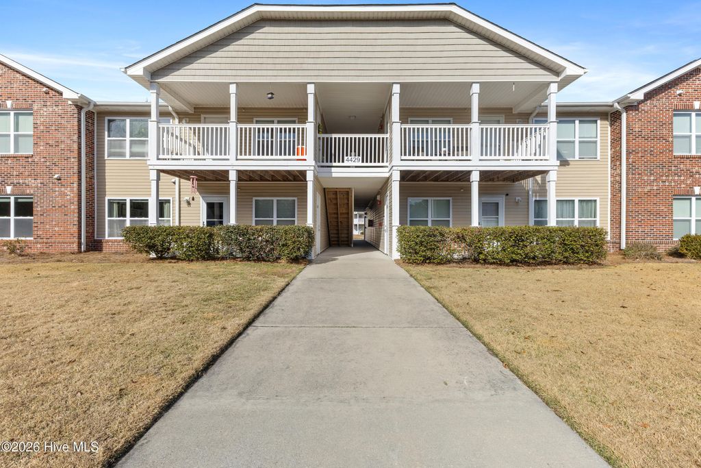 Photo of 4429 Jay Bird Circle #Unit 105, Wilmington, NC 28412 (MLS # 100549043)