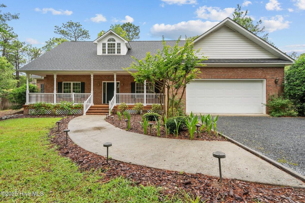 Photo of 10 Lodge Pole Lane, Pinehurst, NC 28374 (MLS # 100551866)