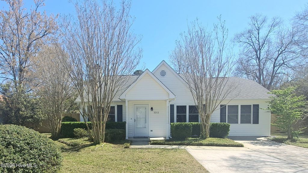 Photo of 3212 Galway Road, Castle Hayne, NC 28429 (MLS # 100562478)