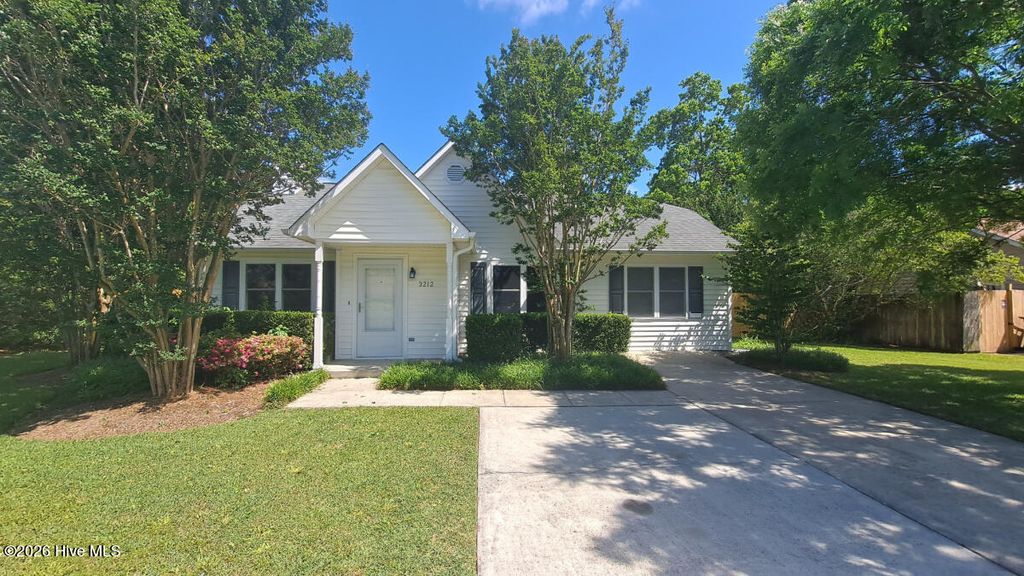 Photo of 3212 Galway Road, Castle Hayne, NC 28429 (MLS # 100562478)