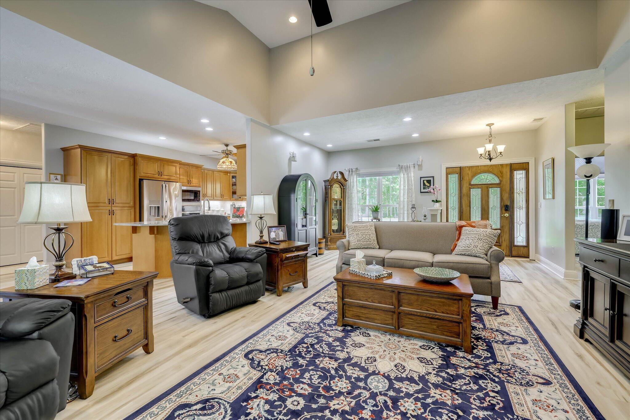 Listing image 14