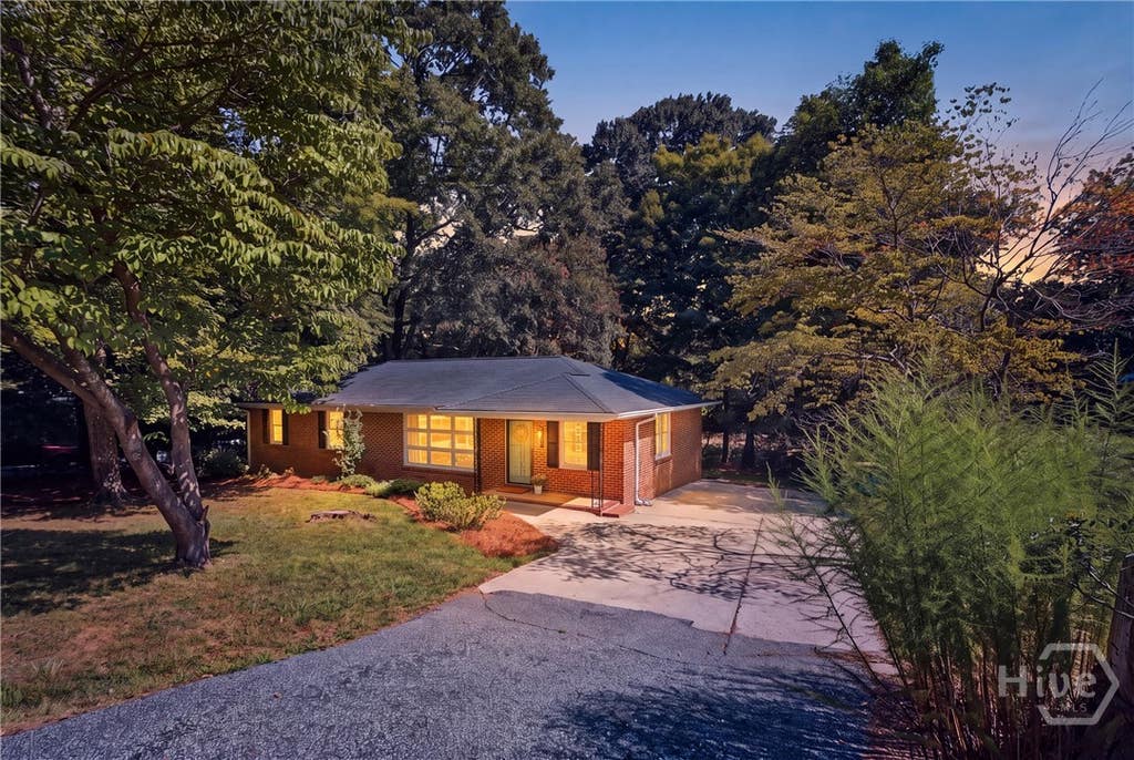 Photo of 606 Forest Heights Drive, Athens, GA 30606 (MLS # CL362994)