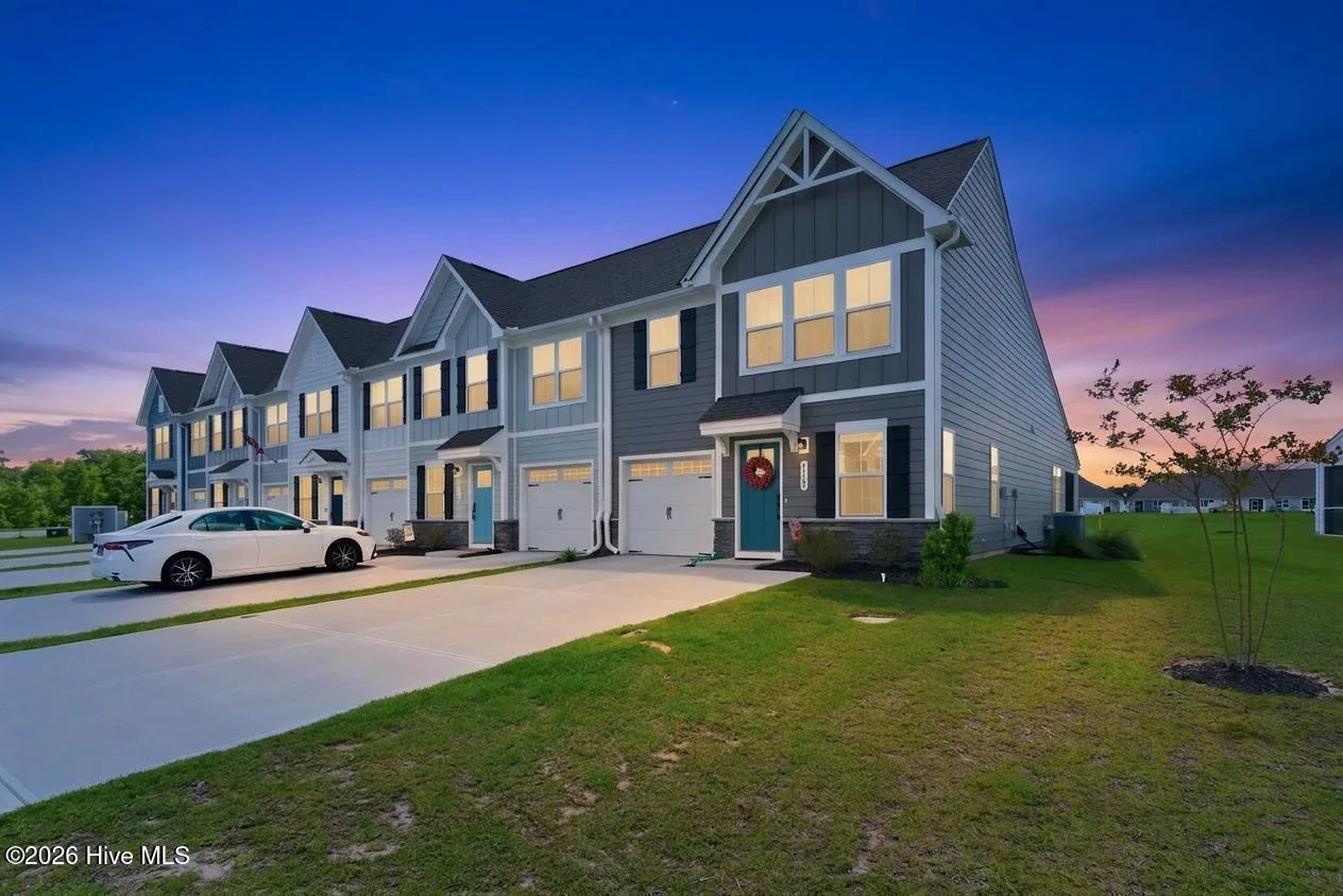 3165 Edgehill Drive