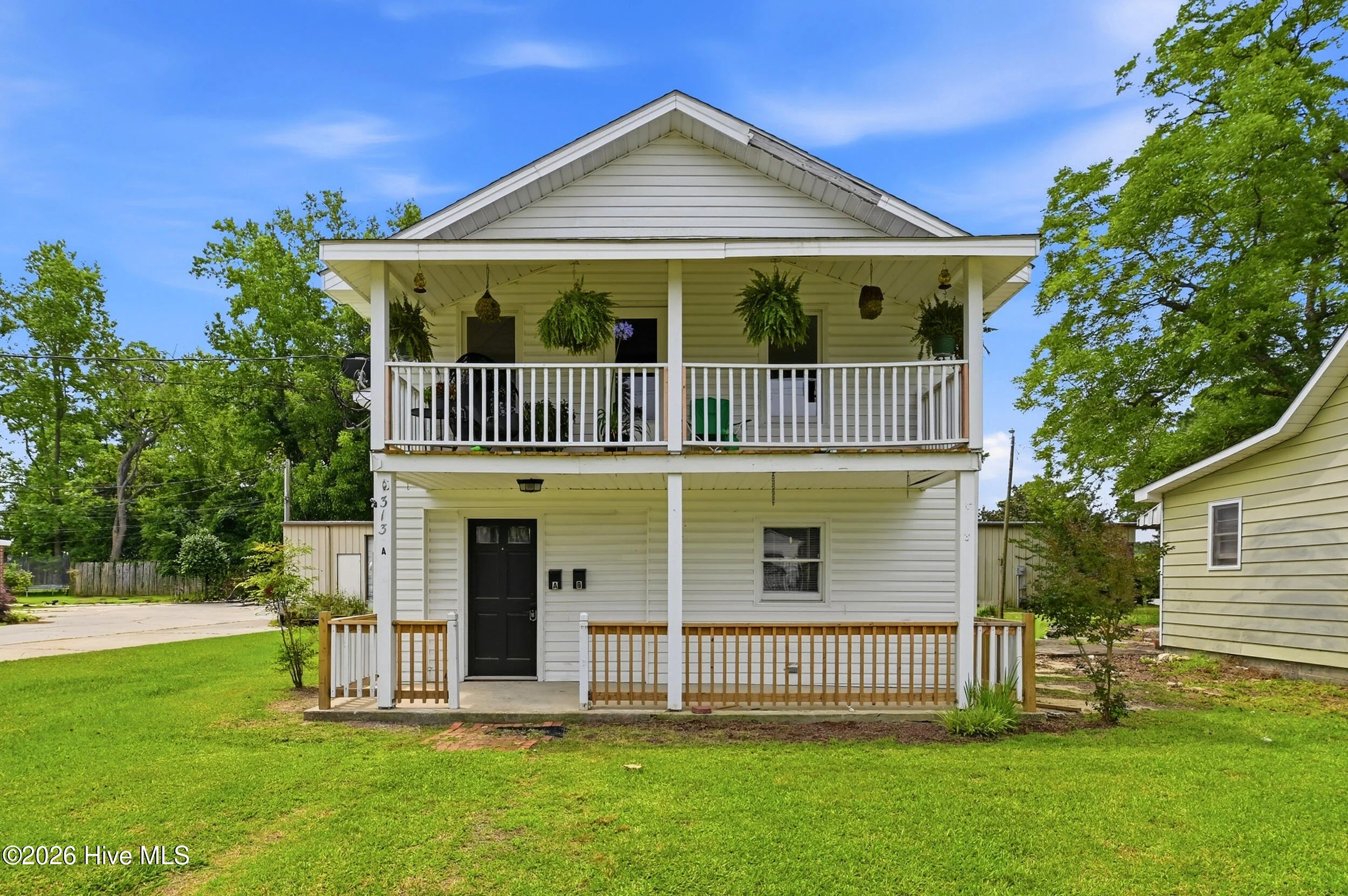 313 W Lewis Street Unit A & B