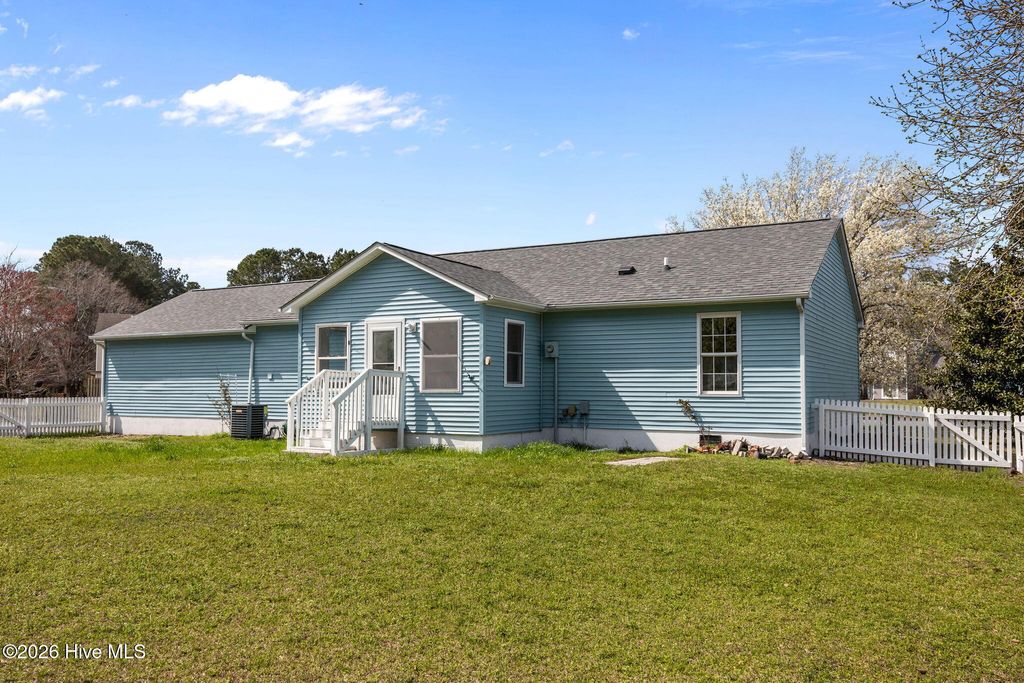 Photo of 236 Bobbys Drive, Newport, NC 28570 (MLS # 100560242)