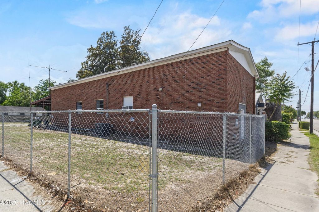 Photo of 1120 Dawson Street, Wilmington, NC 28401 (MLS # 100575136)