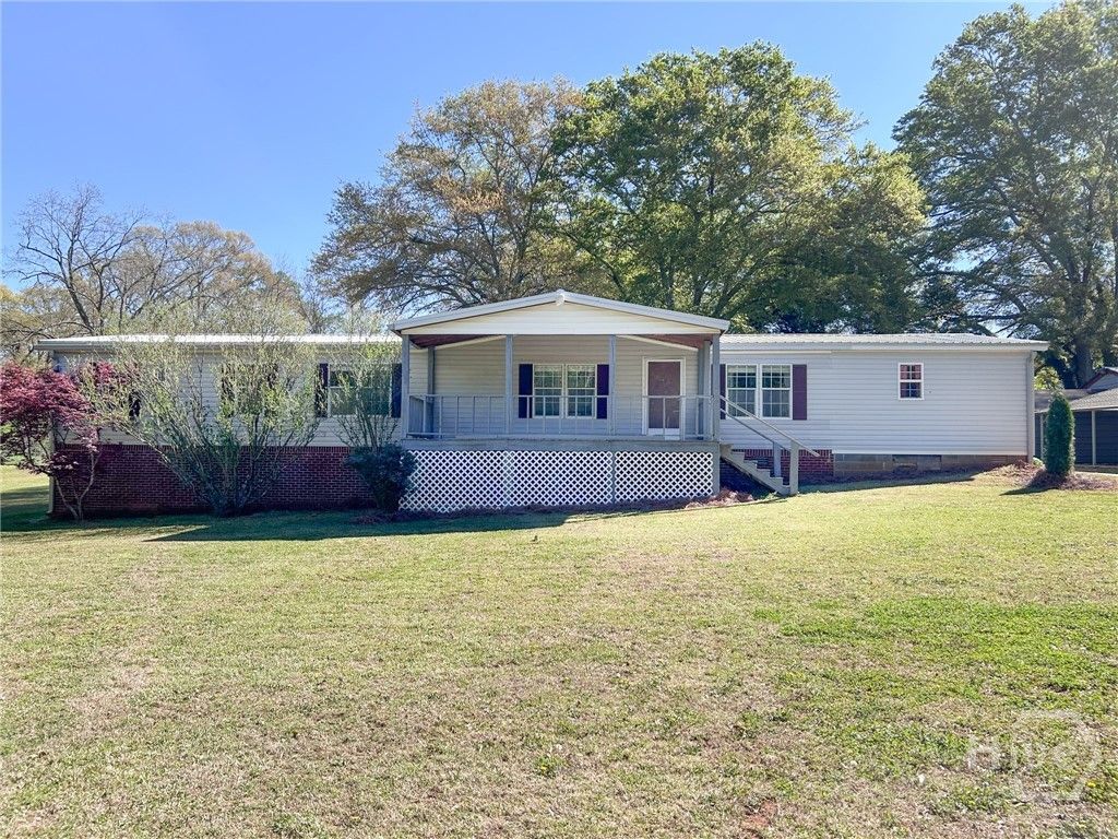 Photo of 283 S Third Street, Colbert, GA 30628 (MLS # CL352562)