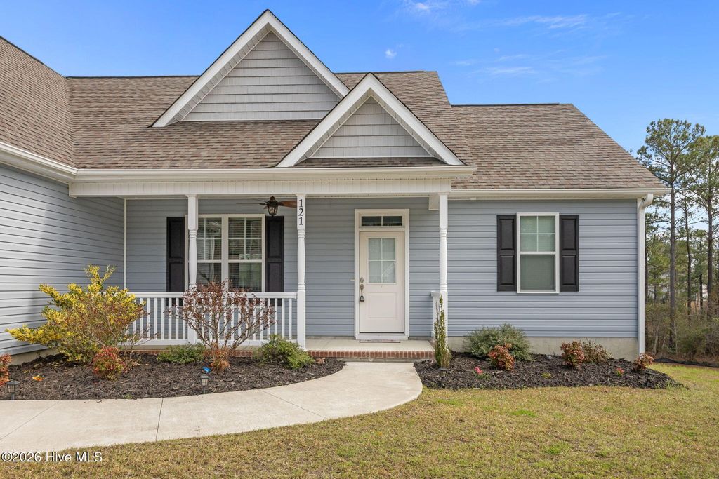 Photo of 121 Shadow Creek Drive, Hubert, NC 28539 (MLS # 100559560)