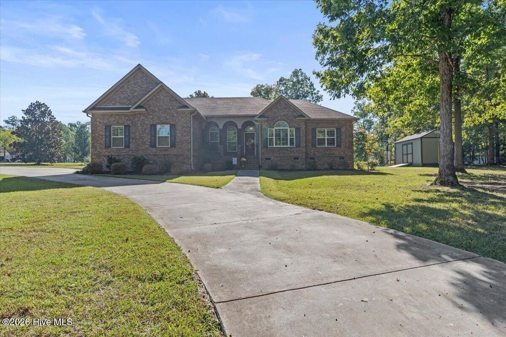 Photo of 1680 Plantation Circle, Lincolnton, GA 30817 (MLS # 100612523)