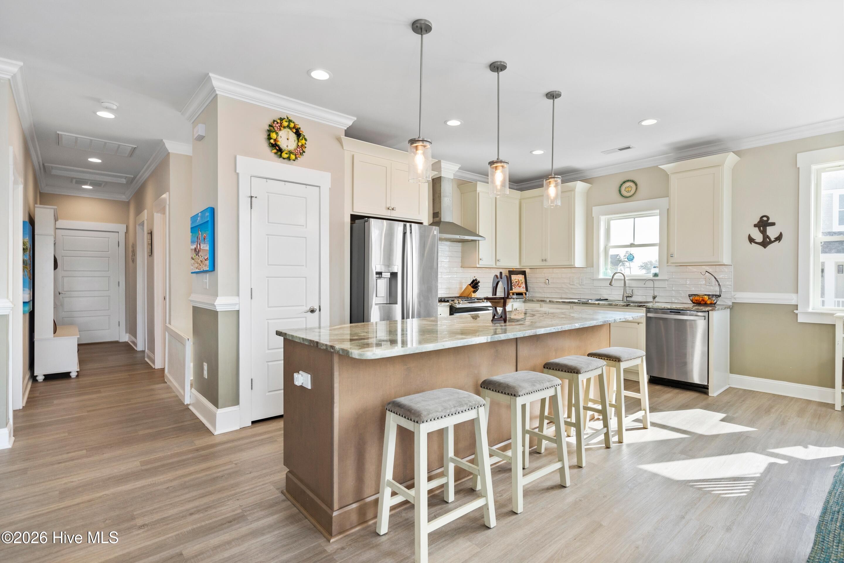607 Trawler Place