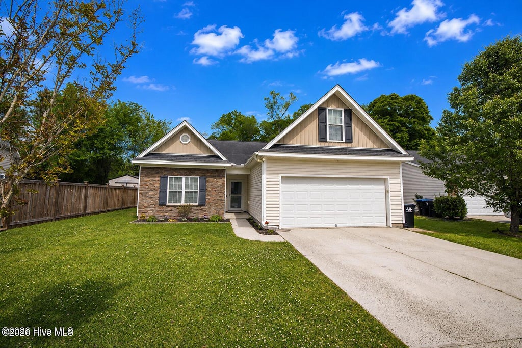 Photo of 1017 Bally Bunion Lane, Burgaw, NC 28425 (MLS # 100566481)