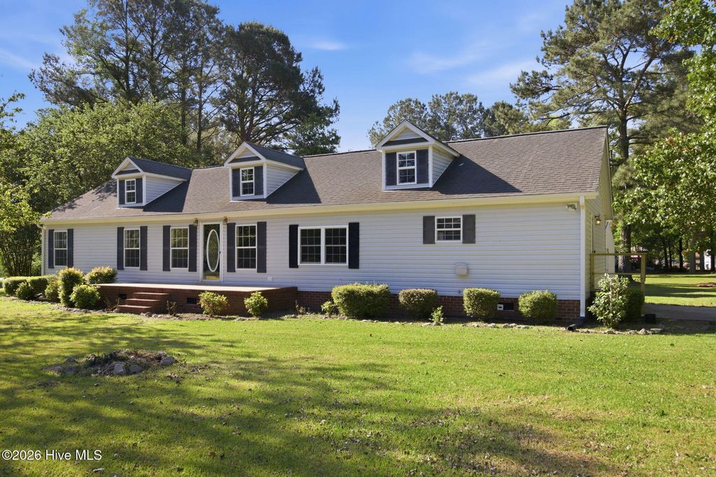 Photo of 1196 Dogwood Ridge Drive, Winterville, NC 28590 (MLS # 100568812)
