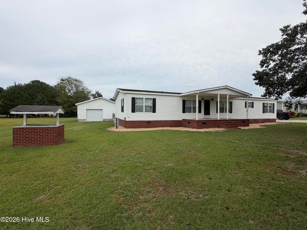 Photo of 3760 Sean Drive, La Grange, NC 28551 (MLS # 100608408)