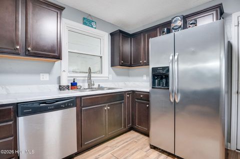 Tiny photo for 406 Maplehurst Drive, Jacksonville, NC 28540 (MLS # 100555937)