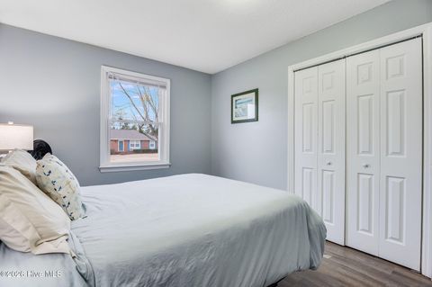 Tiny photo for 406 Maplehurst Drive, Jacksonville, NC 28540 (MLS # 100555937)