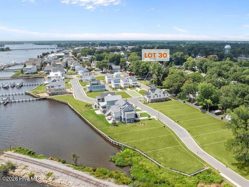 Photo of 700 Front Street, Washington, NC 27889 (MLS # 100553261)