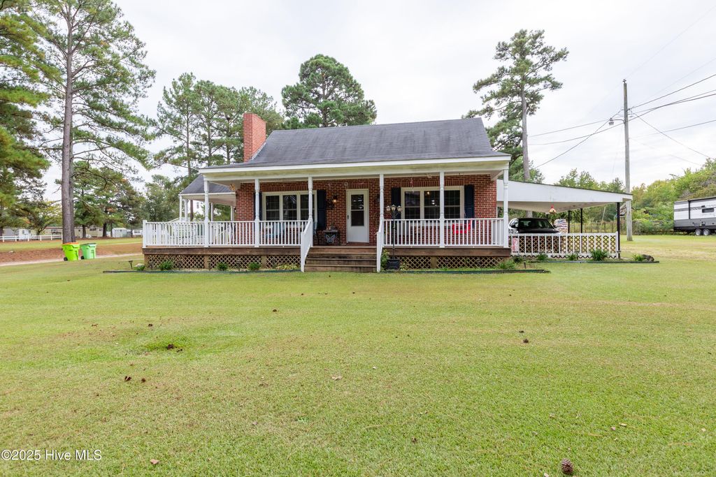 Photo of 38 Buttercup Lane, Roanoke Rapids, NC 27870 (MLS # 100553095)