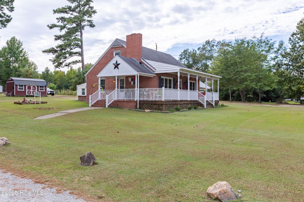 Photo of 38 Buttercup Lane, Roanoke Rapids, NC 27870 (MLS # 100553095)