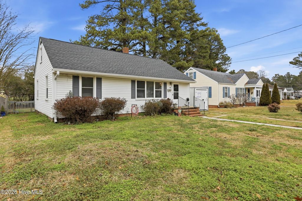 Photo of 1205 Raleigh Street, Elizabeth City, NC 27909 (MLS # 100555029)