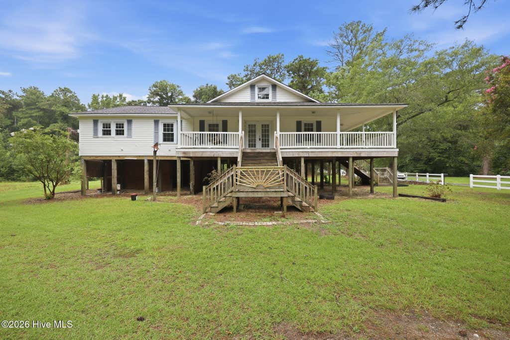 Photo of 205 Streets Ferry Road, Vanceboro, NC 28586 (MLS # 100595908)