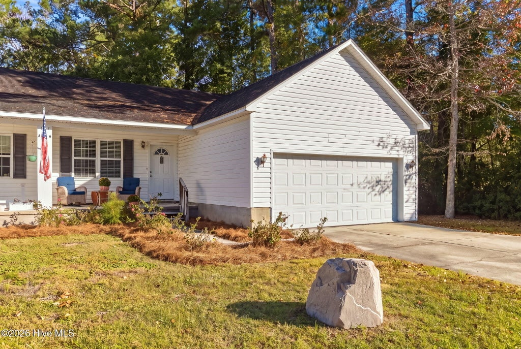 Photo of 127 Fort Benjamin Road, Newport, NC 28570 (MLS # 100613270)