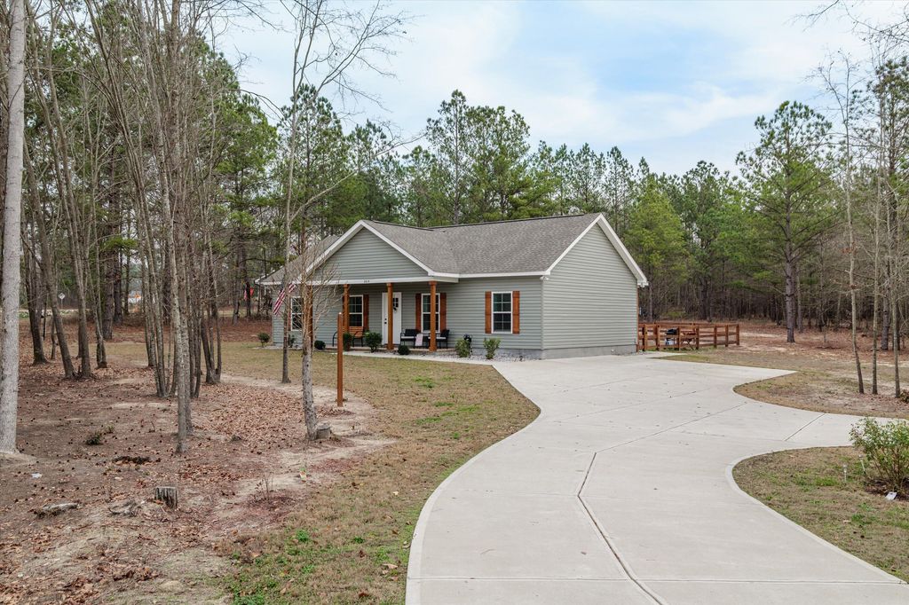 Photo of 2614 Gays Circle, Dearing, GA 30808 (MLS # 550837)