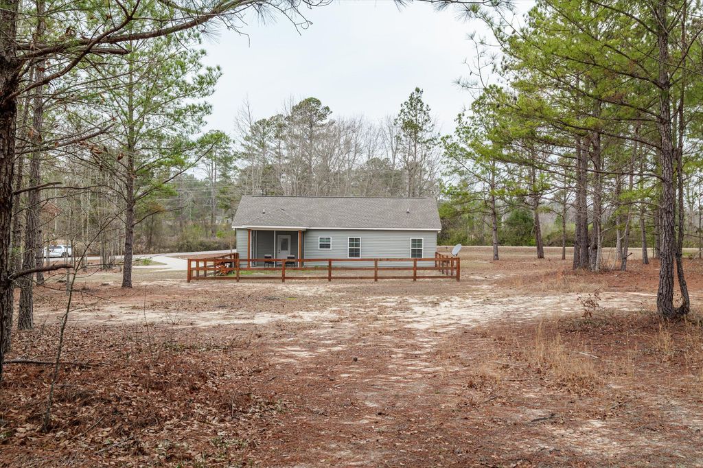 Photo of 2614 Gays Circle, Dearing, GA 30808 (MLS # 550837)