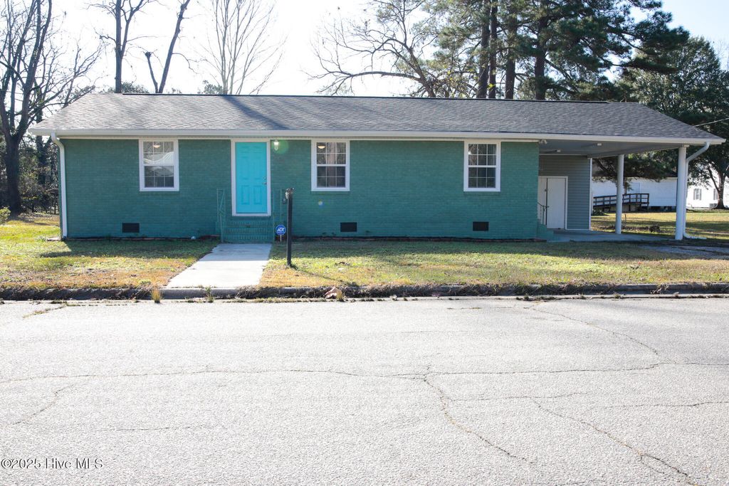 Photo of 216 E Webster Street, Whiteville, NC 28472 (MLS # 100544584)