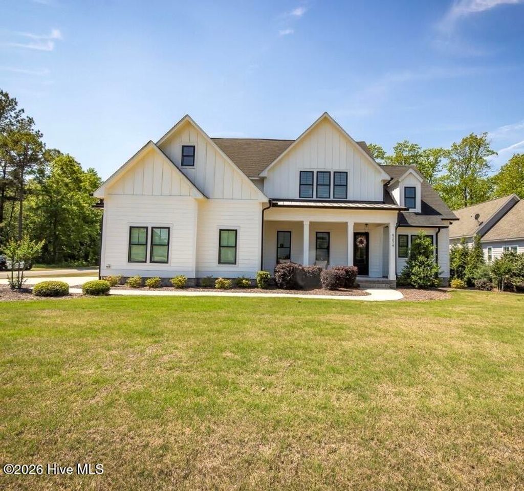 Photo of 9274 Fallen Pear Lane NE, Leland, NC 28451 (MLS # 100567663)