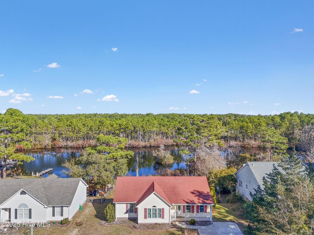 Photo of 44 Crystal Road, Southport, NC 28461 (MLS # 100546463)