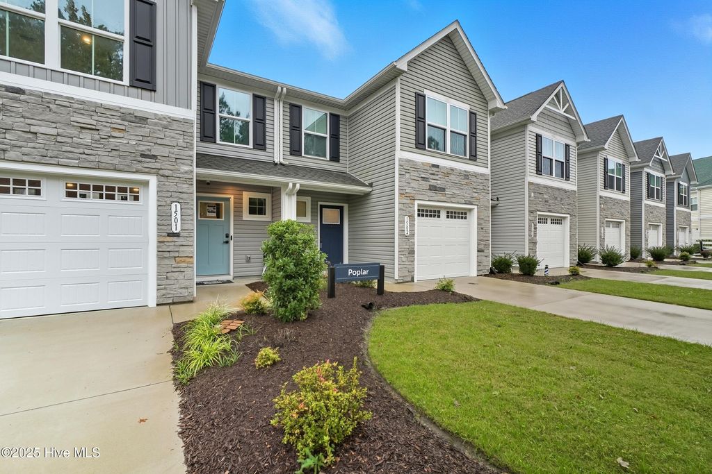 Photo of 1502 Lambsberry Circle, Elizabeth City, NC 27909 (MLS # 100533838)