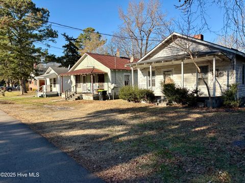Homes For Sale - 216 Crawford Street<br/> Bethel, NC 27812