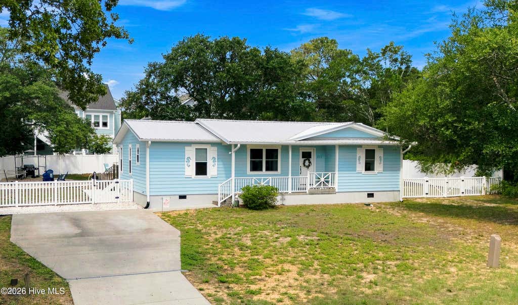 Photo of 217 NE 38th Street, Oak Island, NC 28465 (MLS # 100597766)