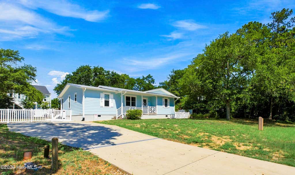 Photo of 217 NE 38th Street, Oak Island, NC 28465 (MLS # 100597766)
