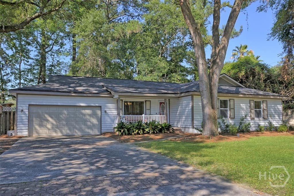 Photo of 220 N Cromwell Road, Savannah, GA 31410 (MLS # SA357529)