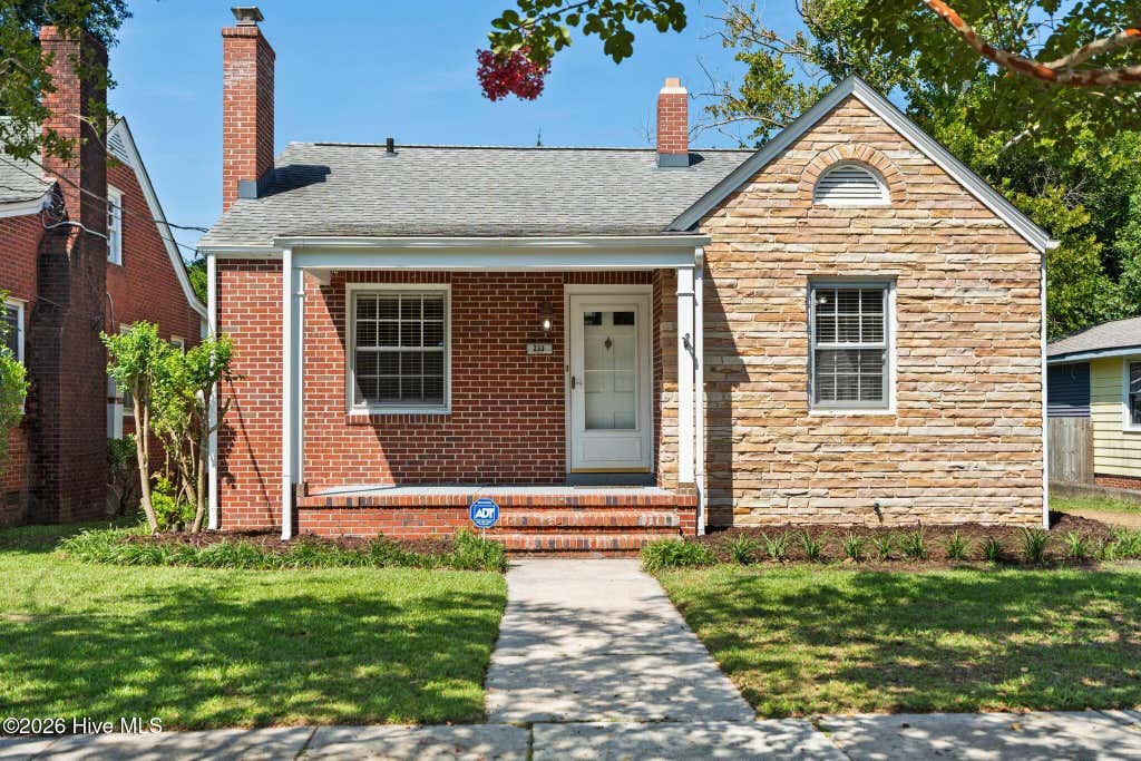 Photo of 233 N 25th Street, Wilmington, NC 28405 (MLS # 100597595)