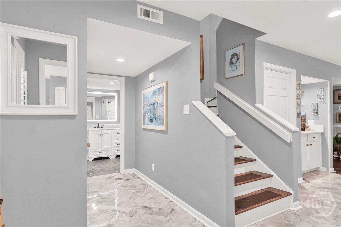 17 Franklin Creek Road N