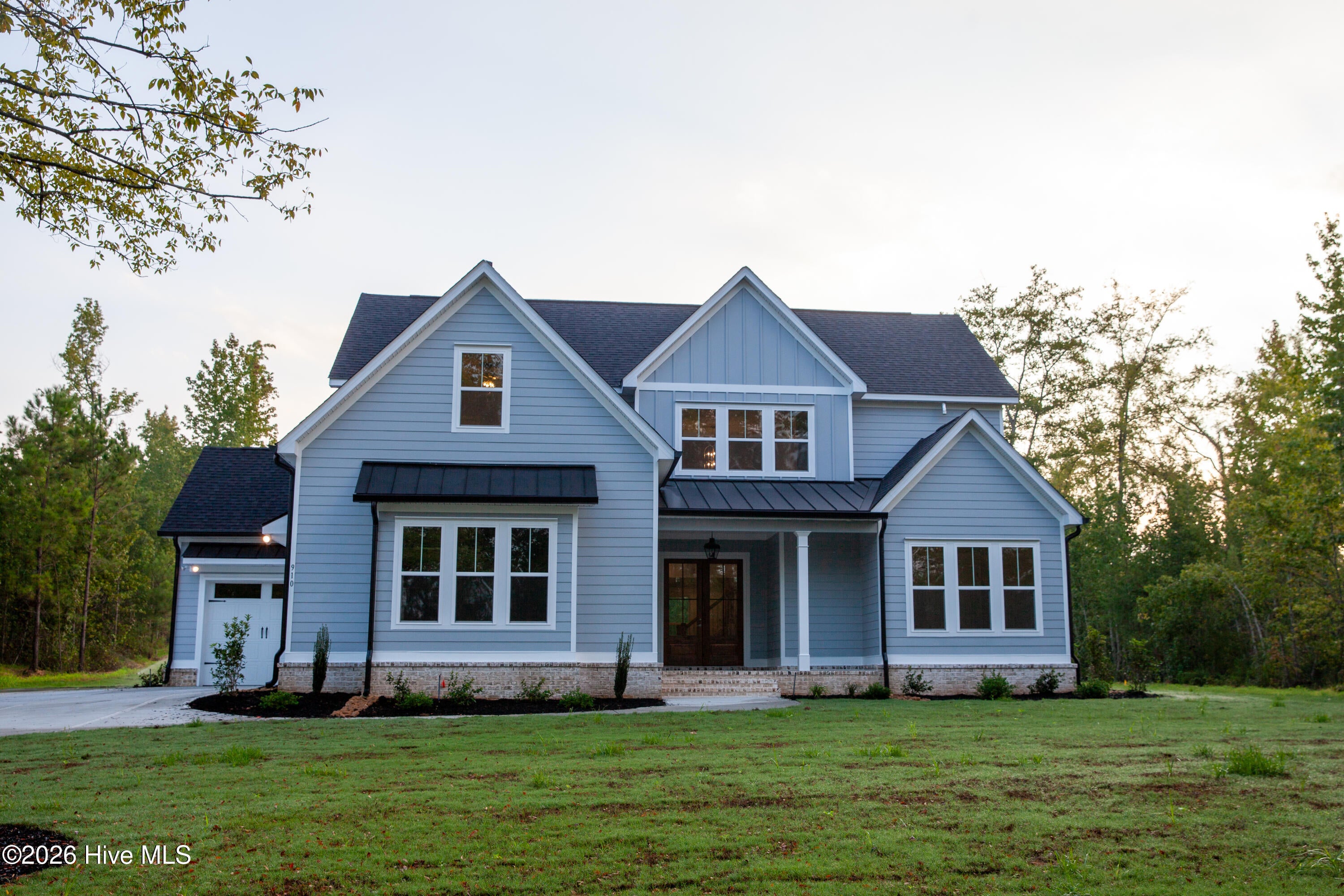 910 Fairbourne Drive
