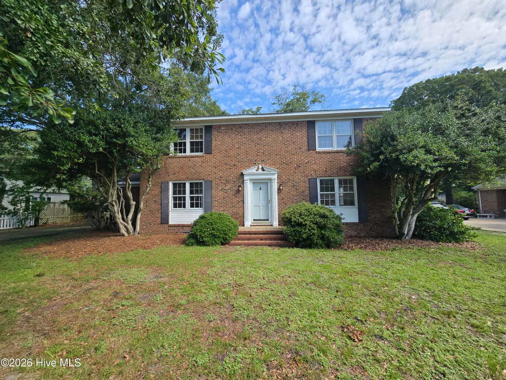 Photo of 205 Pinewood Drive, Goldsboro, NC 27534 (MLS # 100550696)