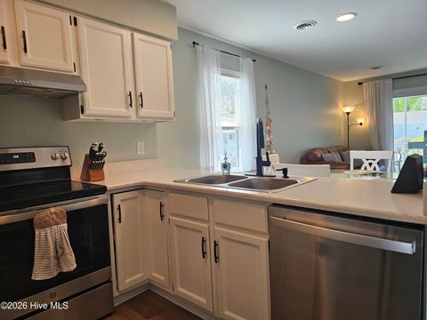 Tiny photo for 2712 S 17th Street #Apt C, Wilmington, NC 28412 (MLS # 100564512)