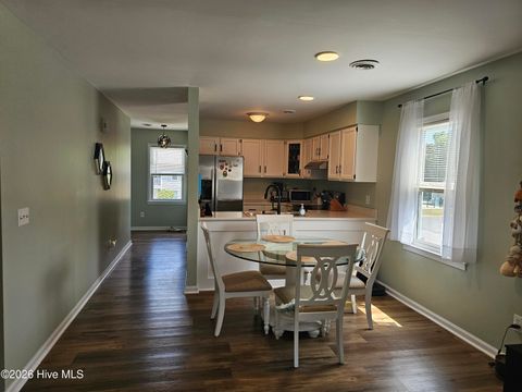 Tiny photo for 2712 S 17th Street #Apt C, Wilmington, NC 28412 (MLS # 100564512)