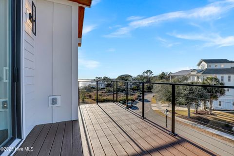 Tiny photo for 113 Diamond Point Court, Surf City, NC 28445 (MLS # 100544743)
