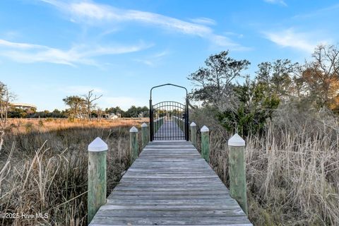 Tiny photo for 113 Diamond Point Court, Surf City, NC 28445 (MLS # 100544743)