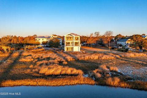 Tiny photo for 113 Diamond Point Court, Surf City, NC 28445 (MLS # 100544743)