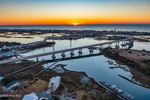 Tiny photo for 113 Diamond Point Court, Surf City, NC 28445 (MLS # 100544743)