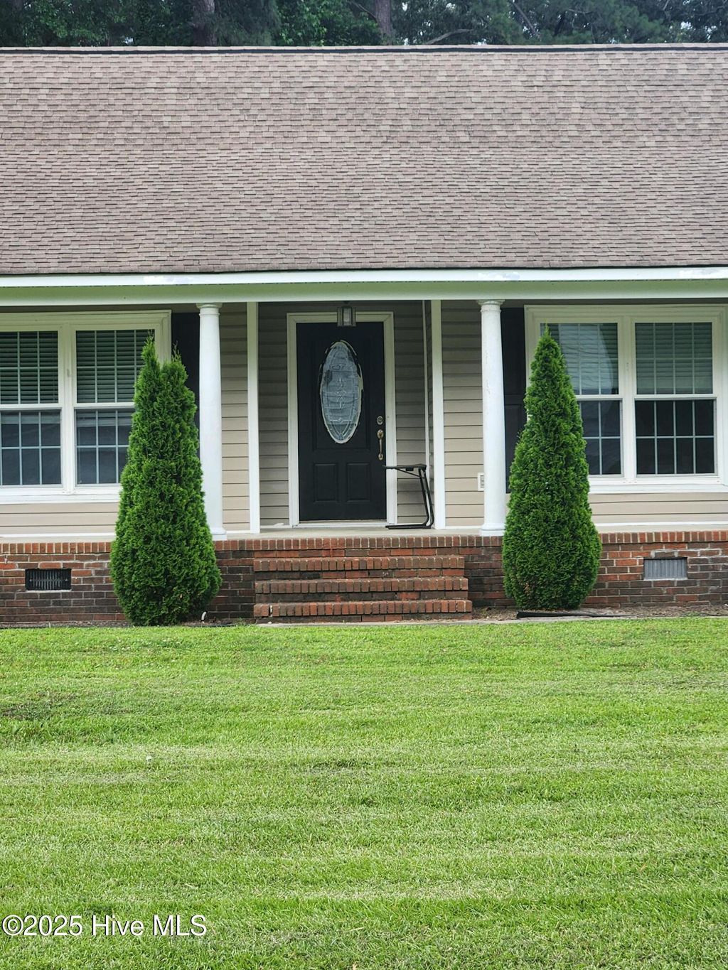 Photo of 102 Pine Street, Washington, NC 27889 (MLS # 100544660)