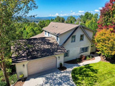 Homes For Sale - 41 Dan Knob<br/> Hayesville, NC 28904