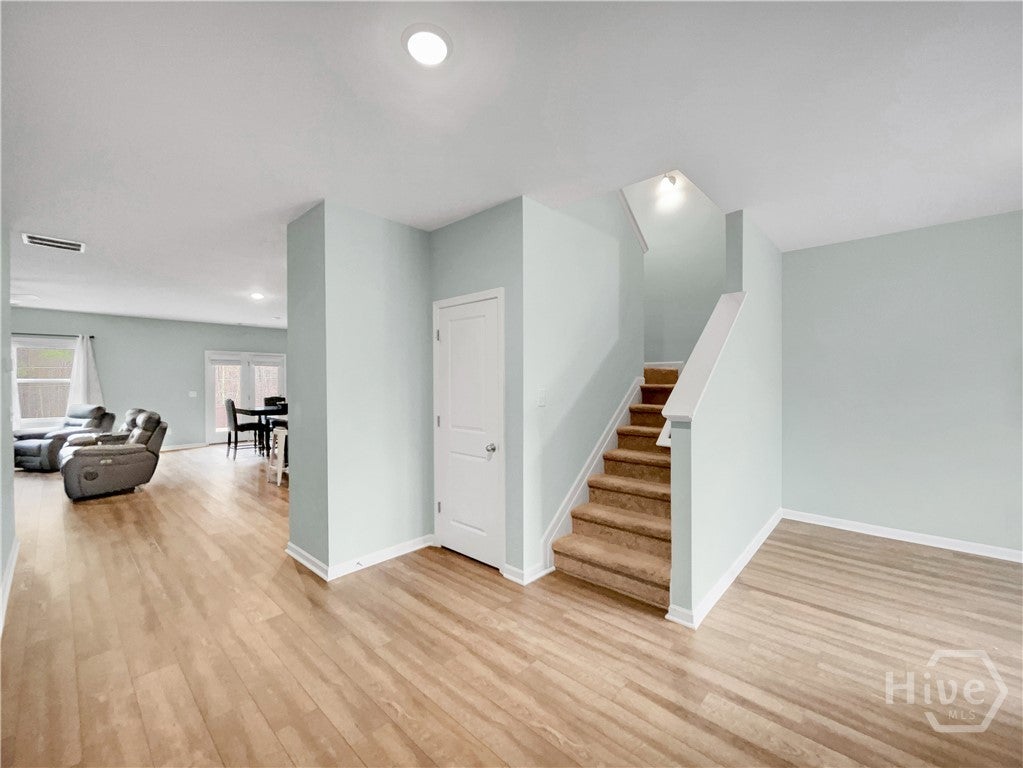 1323 Hudson Court