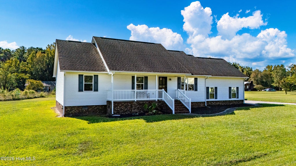 Photo of 307 Juanita Lane, New Bern, NC 28560 (MLS # 100606691)