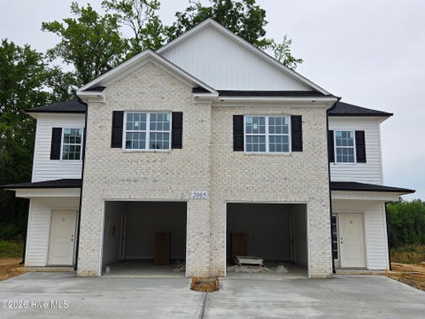 Townhouse For Sale - 2108 Dartford Drive #B<br/> Pitt County, Greenville, NC 27834